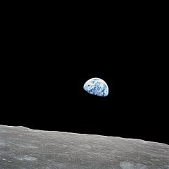Maapallo Apollo 8:n valokuvaamana